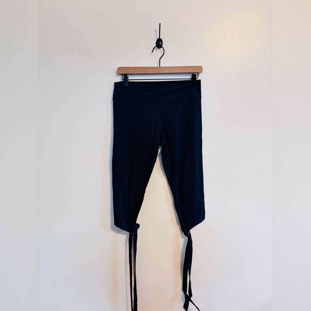 Joy Lab blue Capri length leggings with lace up on the legs